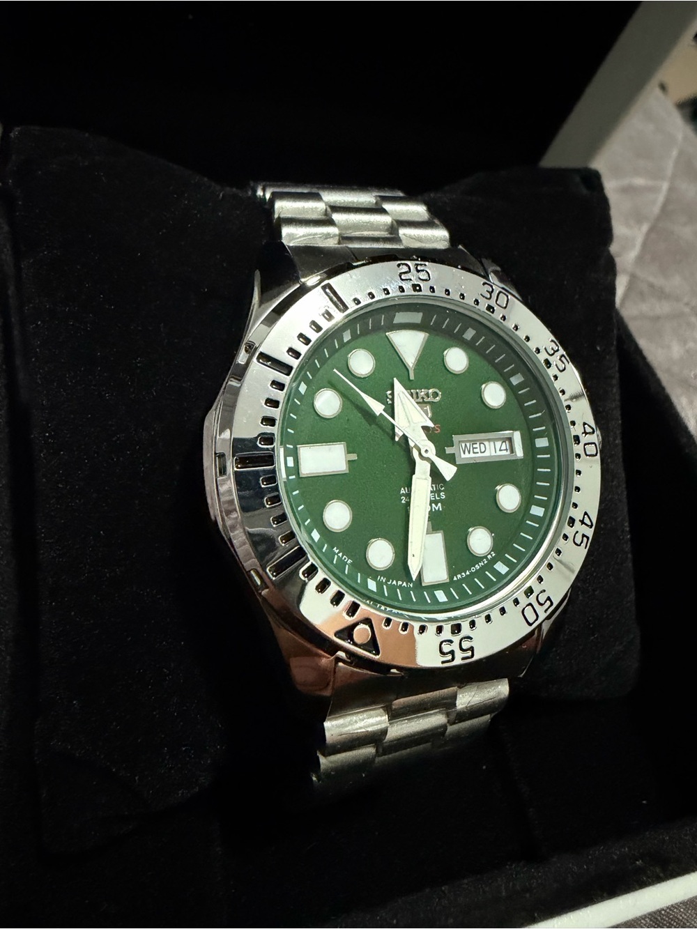 Seiko Stainless Steel Watch with Green Dial and Silver Bezel